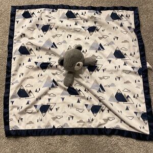 Cozy Bear Print Kids Blanket